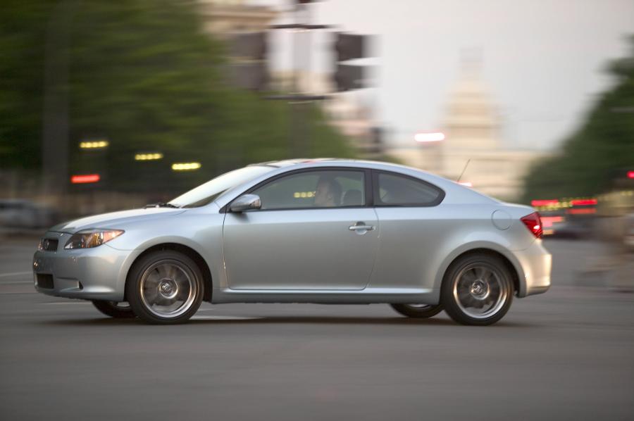  Scion tC 2005 года  (фото 23 из 130)